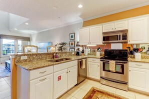 Interior - 245 S Fletcher Ave (Fernandina Beach)