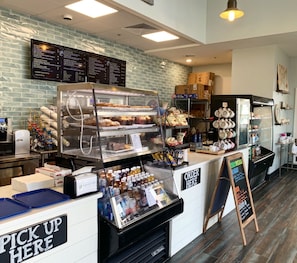 Interior - 2942 Atrium Villa (Seabrook Island)