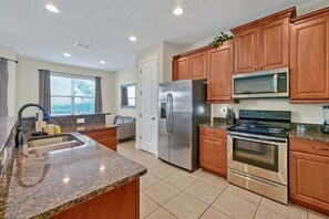 Interior - 261 Lasso Drive 6bed (Kissimmee)