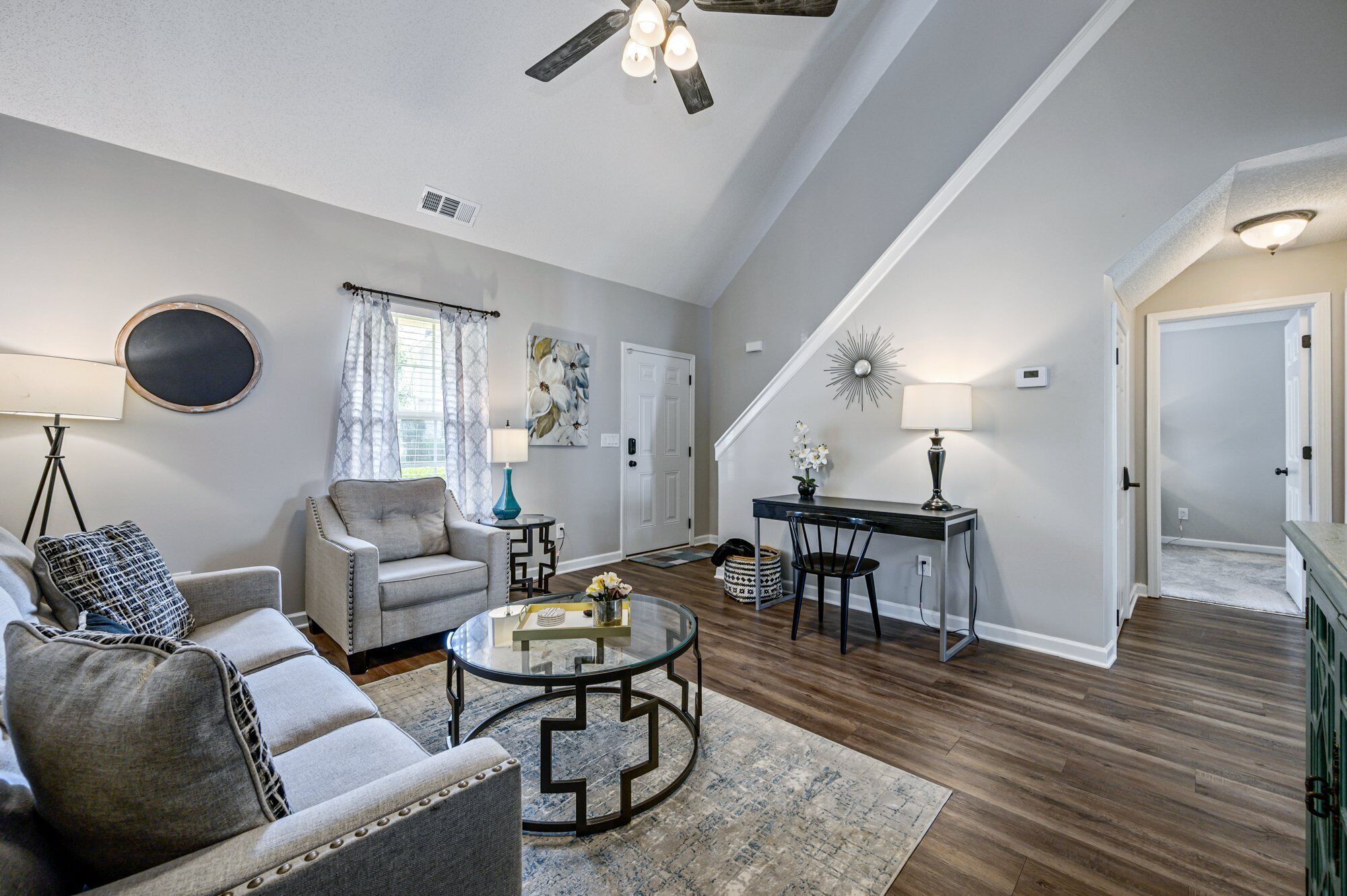 House (4 Bedrooms) | Front of property