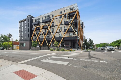 2880: Sky-high Lohi Oasis at Espadin