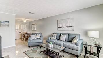 Vila (2 Bedrooms) | Bagian depan properti