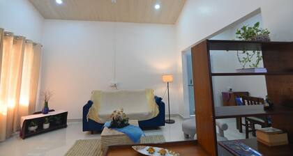 Rün Lirak, Lovely Home: Tremendous 2-bedroom house with AC in Guwahati