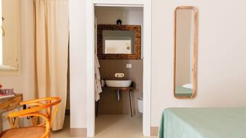 1 camera, Wi-Fi, lenzuola