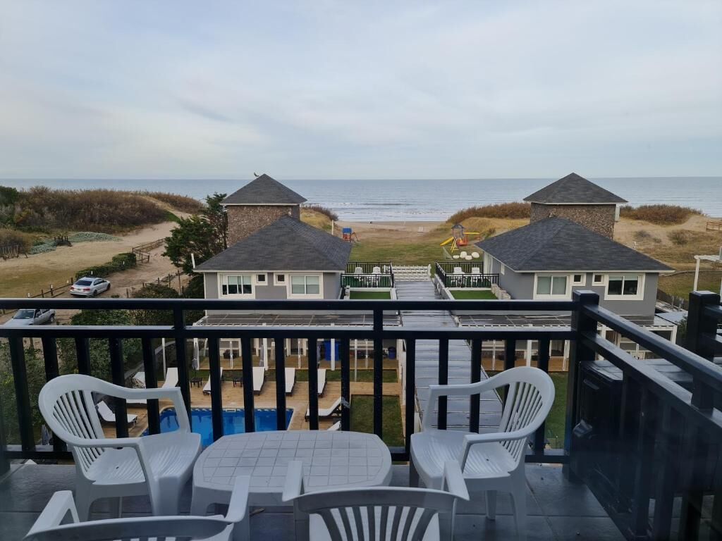Comfort Apartment, Balcony, Beach View | Outdoor dining