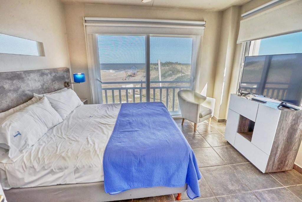 Panoramic Apartment, 1 Bedroom, Beach View, Tower | In-room safe, blackout drapes, free WiFi
