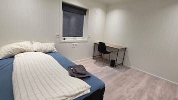 Desk, WiFi, bed sheets