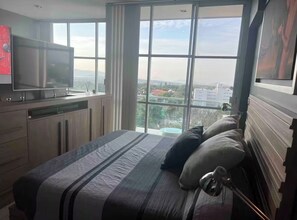 1 makuuhuone, silitysrauta/-lauta, ilmainen Wi-Fi, vuodevaatteet