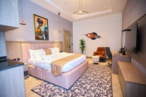 Business Room | In-room safe, desk, laptop workspace, free WiFi - Bourdillon Hotel & Apartments Gwarimpa (Abuja)