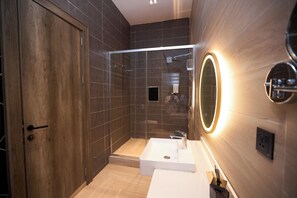 Business Room | Bathroom | Shower, free toiletries, towels, soap - Bourdillon Hotel & Apartments Gwarimpa (Abuja)