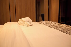 Classic Room | In-room safe, desk, laptop workspace, free WiFi