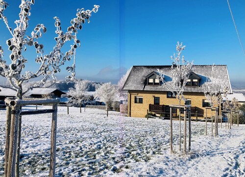 Landleben, ruhig und modern auf unserem Hof, Erkerwohnungmit tollem Weitblick