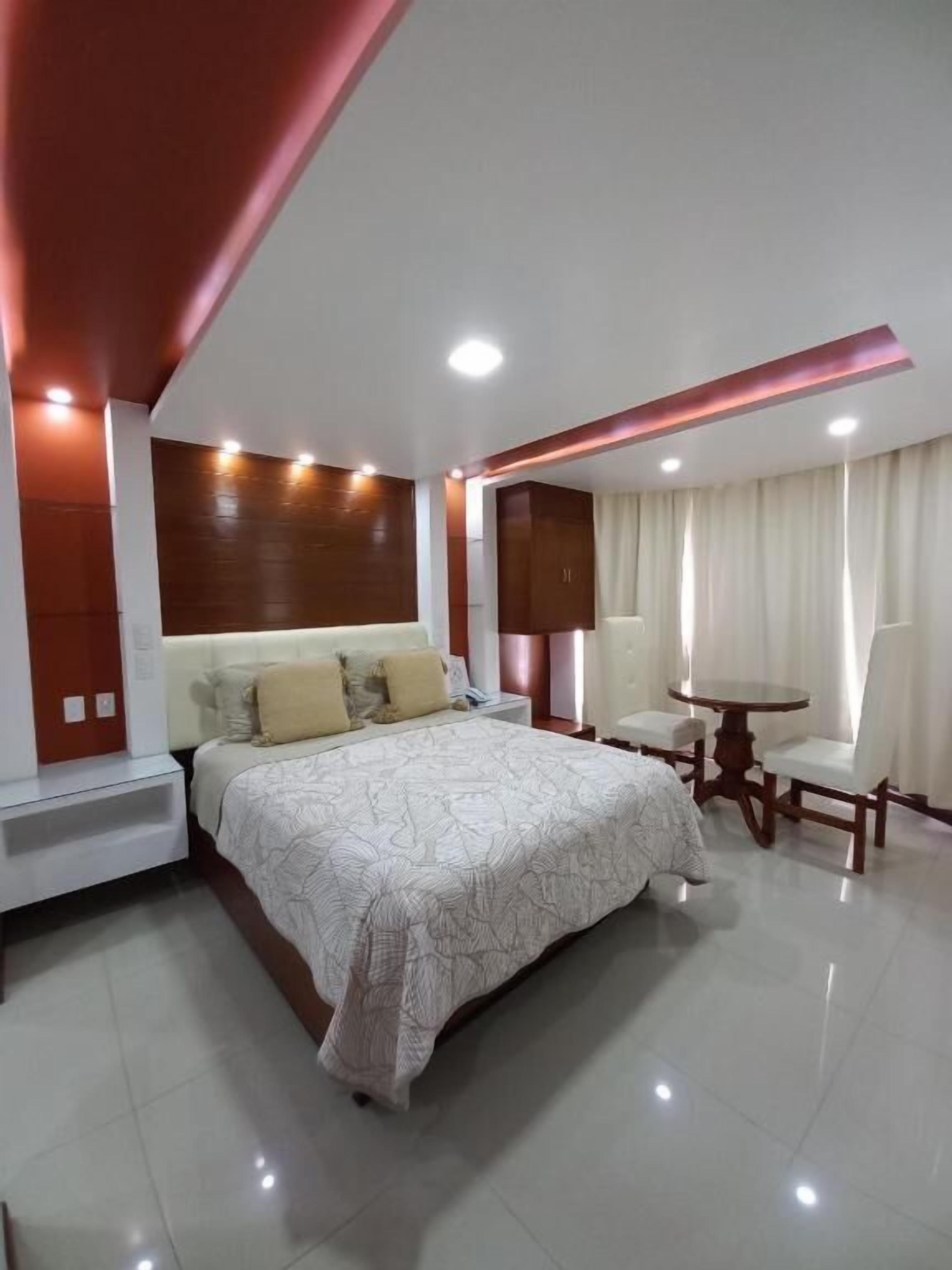 Estúdio luxo, vista para o jardim | Quartos à prova de som, ferros/tábuas de passar roupa, Wi-Fi de cortesia