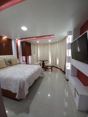 Deluxe Studio, Garden View | Hypo-allergenic bedding, down comforters, soundproofing - Hotel La Aurora (Huamantla)