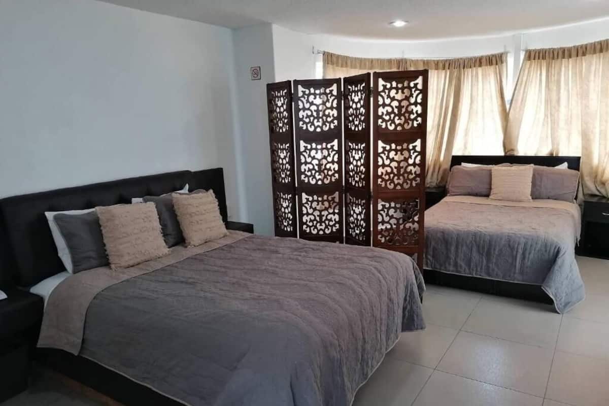 Chambre Familiale, balcon, vue jardin