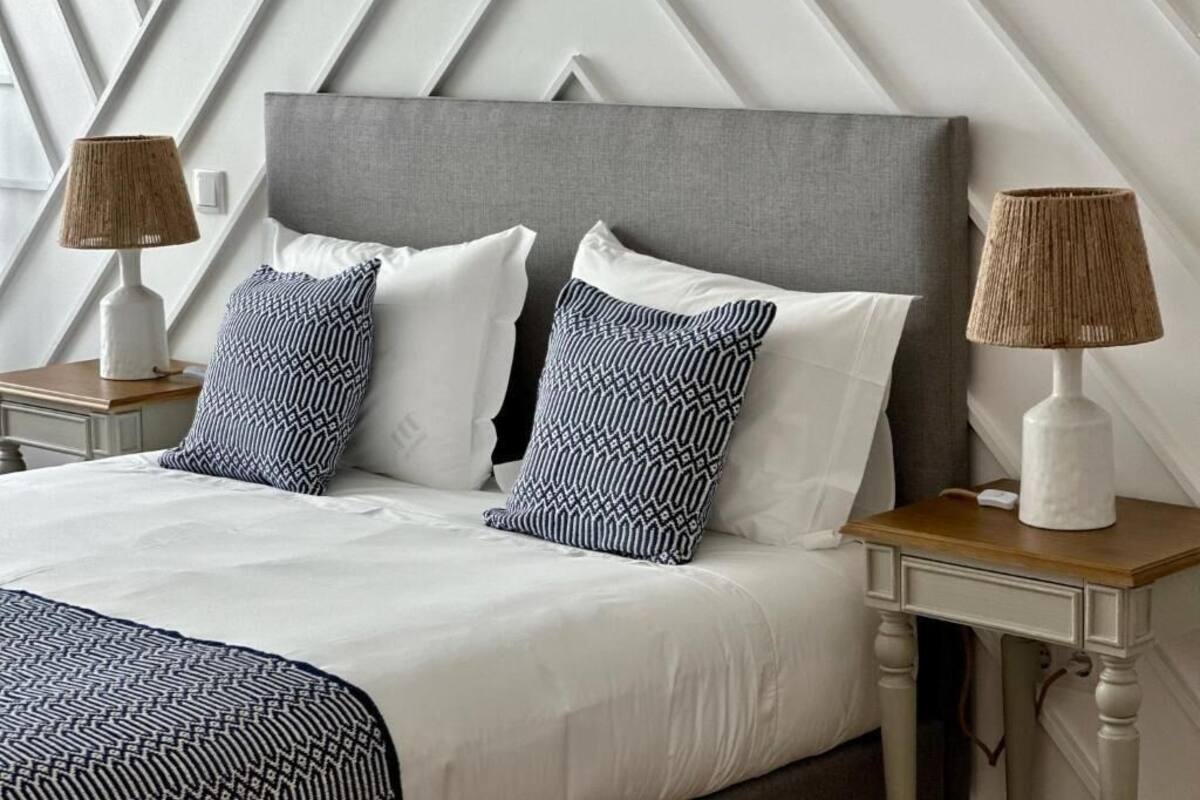 Kahden hengen deluxe-huone, patio, näköala pihalle | Ilmainen Wi-Fi