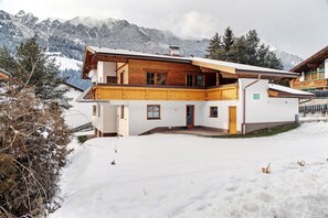 Exterior - Apartment 'Haus Wallner' with Mountain View, Balcony and Wi-Fi (Neustift im Stubaital)