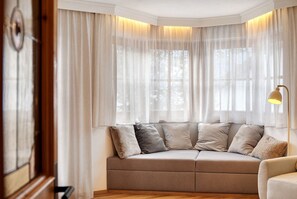 TV - Apartment 'Haus Wallner' with Mountain View, Balcony and Wi-Fi (Neustift im Stubaital)