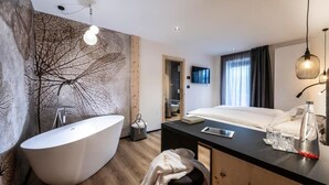 Minibar, safe på rommet, blendingsgardiner og lydisolert