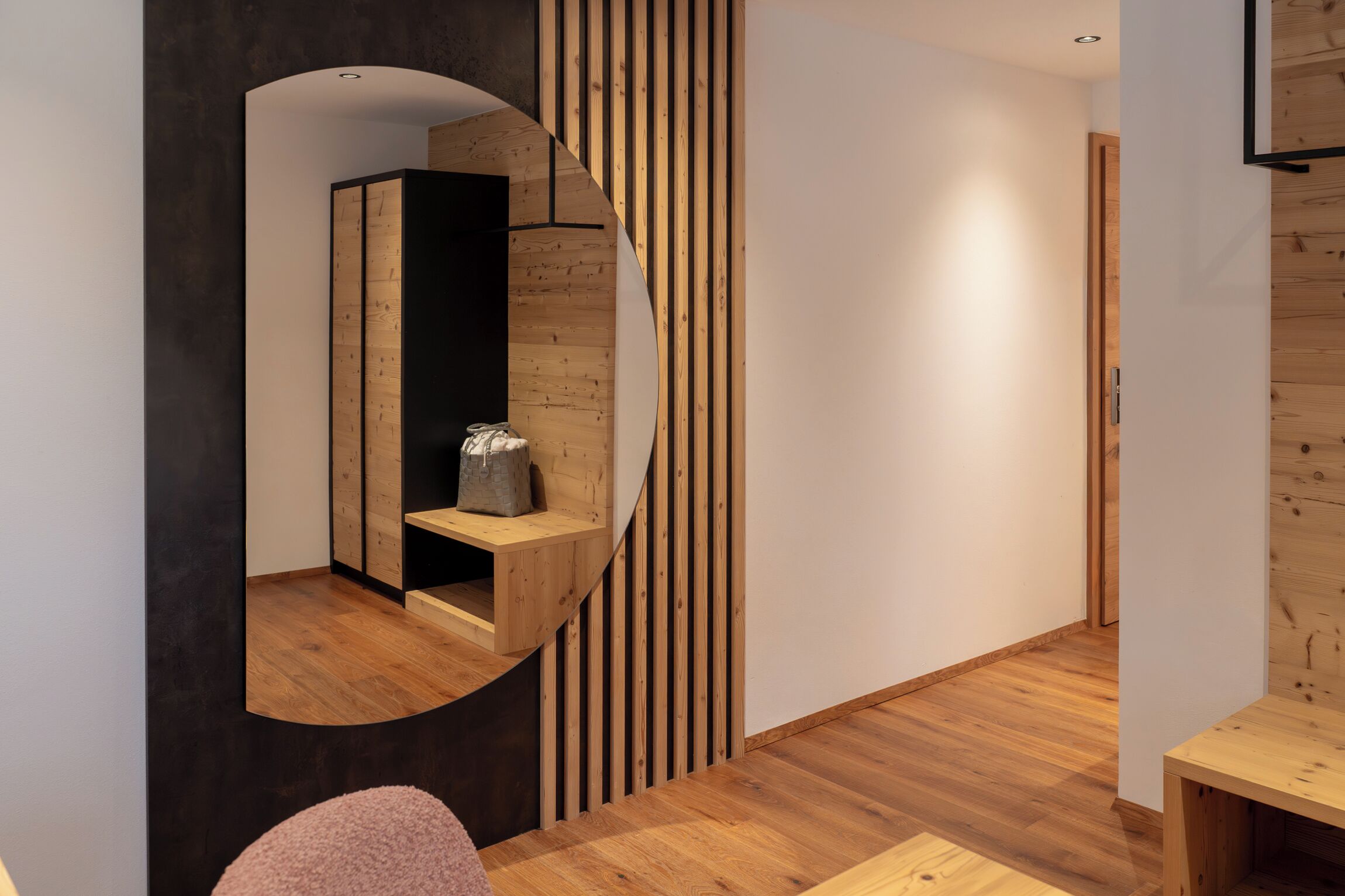 Junior Double Room | Minibar, in-room safe, desk, blackout drapes