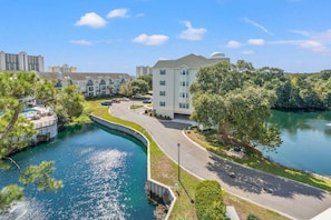 Exterior - NEW! Ocean Keyes 2445 3-Bedroom Condo with Pool (North Myrtle Beach)