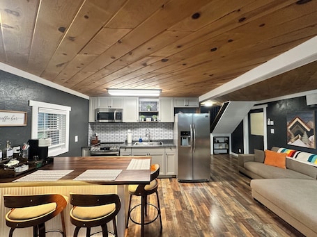 Fridge, microwave, oven, stovetop. Montana Cabin Near Missoula Mountain Views + Wildlife