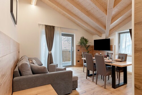 Apartment 'Alpen Blumen Stella Alpina' with Mountain View, Terrace and Wi-Fi