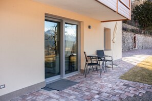 Terrace/patio - Alpen Blumen Genziana Apartment with Mountain View, Terrace, and Wi-Fi (San Lorenzo Dorsino)