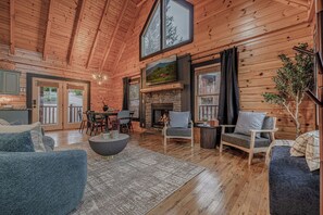 TV - *Spacious 5BD Lodge w/ VIEWS | Theater + Hot Tub* (Sevierville)