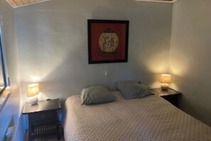 2 chambres, fer et planche Ă repasser, accĂšs Internet, draps fournis