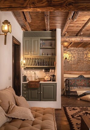 Interior - 1813 Painters Stone Shelter (Galaxidi)