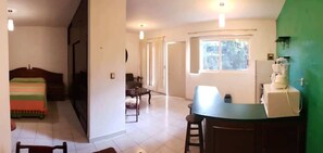 7 bedrooms, iron/ironing board, WiFi, bed sheets - Studio con Jardin y AC en Residencial Campestre & Starbucks (Tuxtla Gutiérrez)