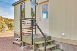 House (2 Bedrooms) | Interior - Mountain Views & Ponderosa Pines! Arizona Escape (Eagar)