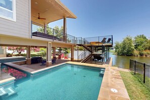 House (5 Bedrooms) | Interior