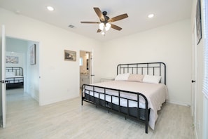 Interior - Private Townhouse: Close to Everything (San Antonio)