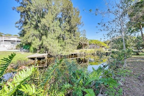 House (2 Bedrooms) | Interior - Tropical Vibes! Riverfront Bonita Springs Hideaway (Bonita Springs)