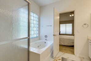 單棟房屋 (3 Bedrooms) | 內部