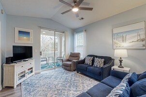 Apartment (2 Bedrooms) | Front of property