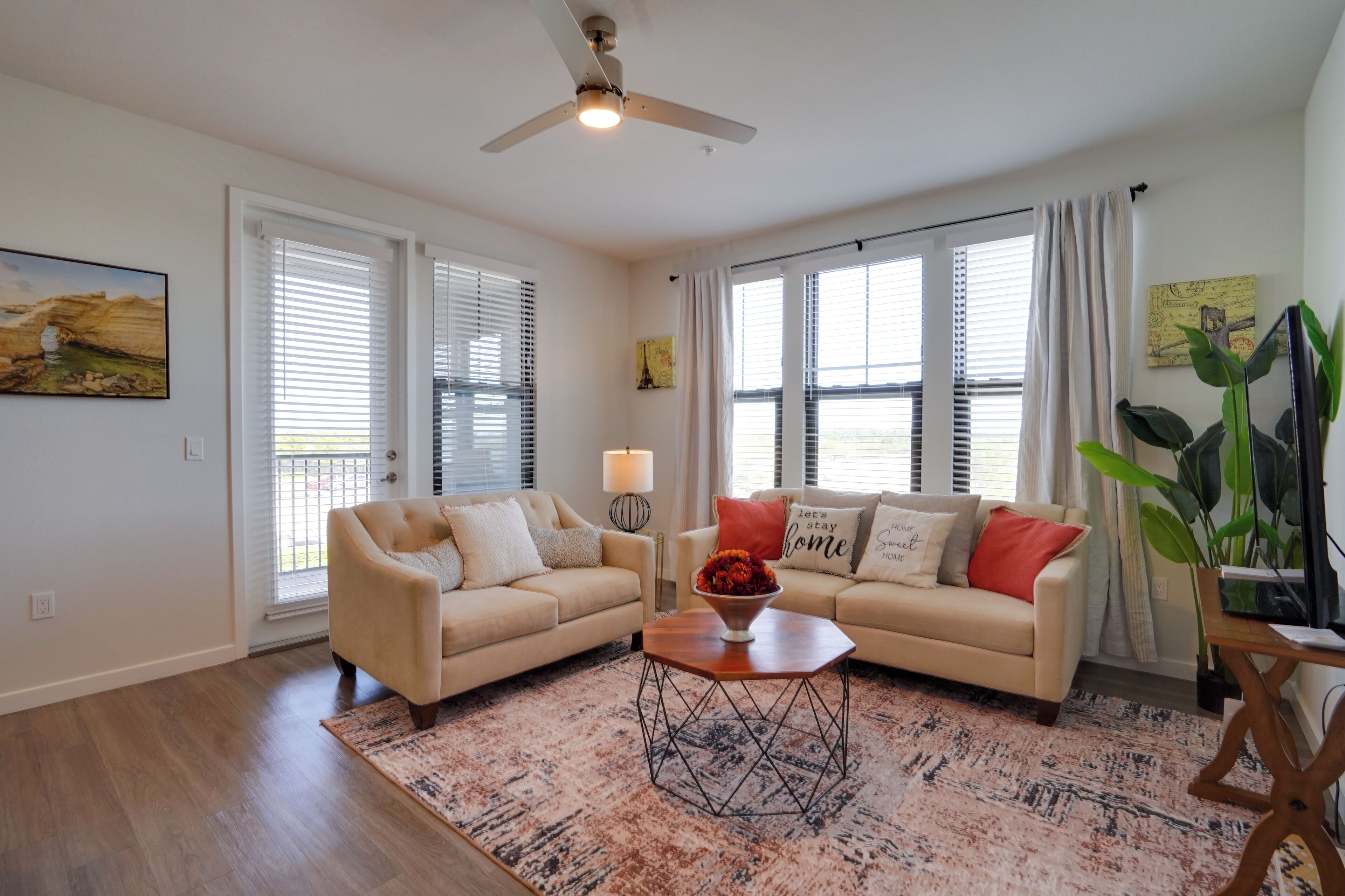 Apartment (2 Bedrooms) | Front of property