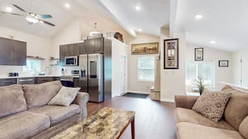 Nhà (3 Bedrooms) | Nội thất