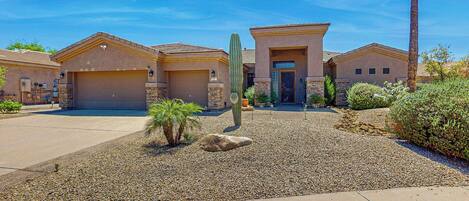 House (3 Bedrooms) | Front of property