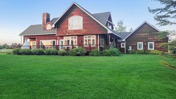 House (5 Bedrooms) | Front of property