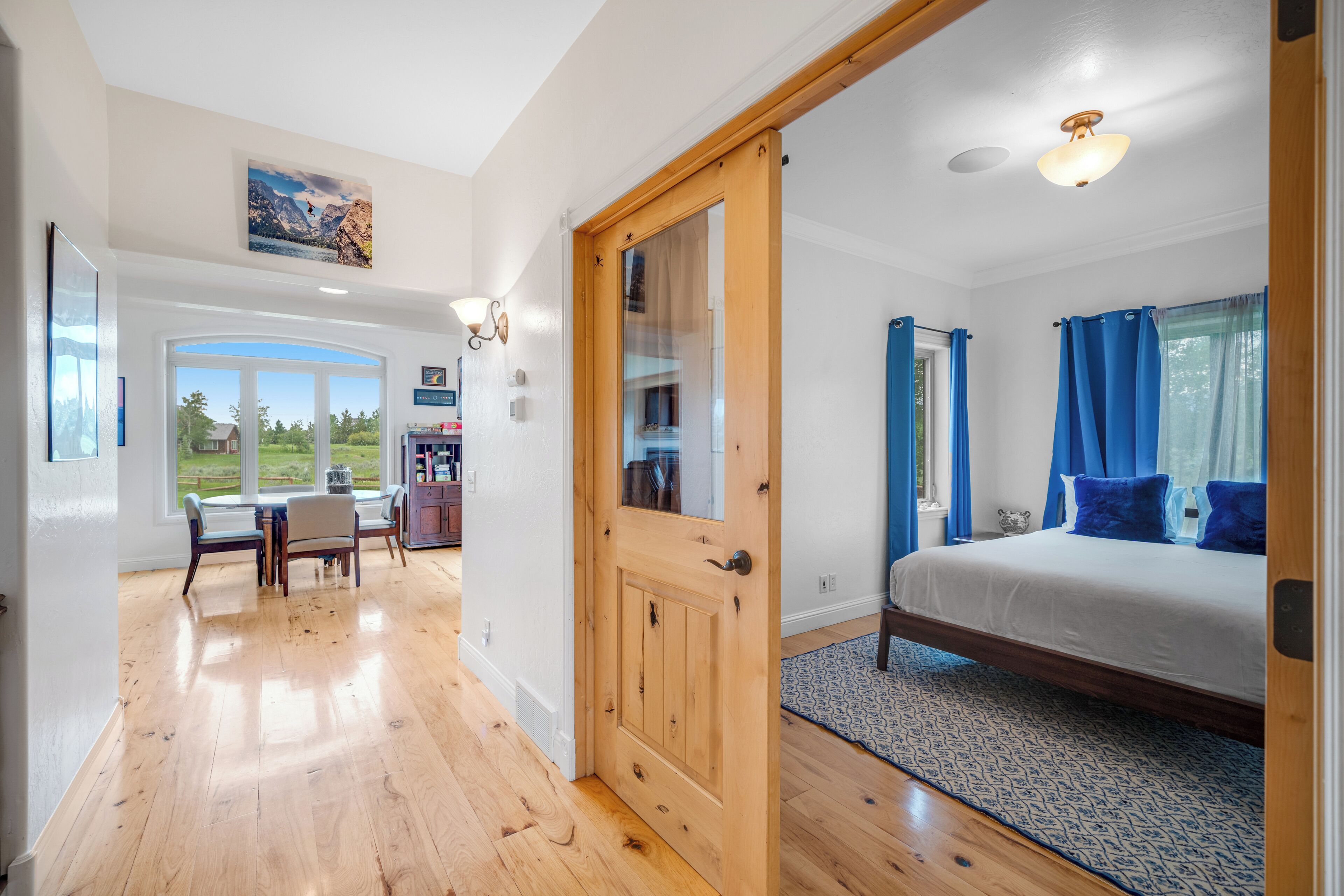House (5 Bedrooms) | Interior