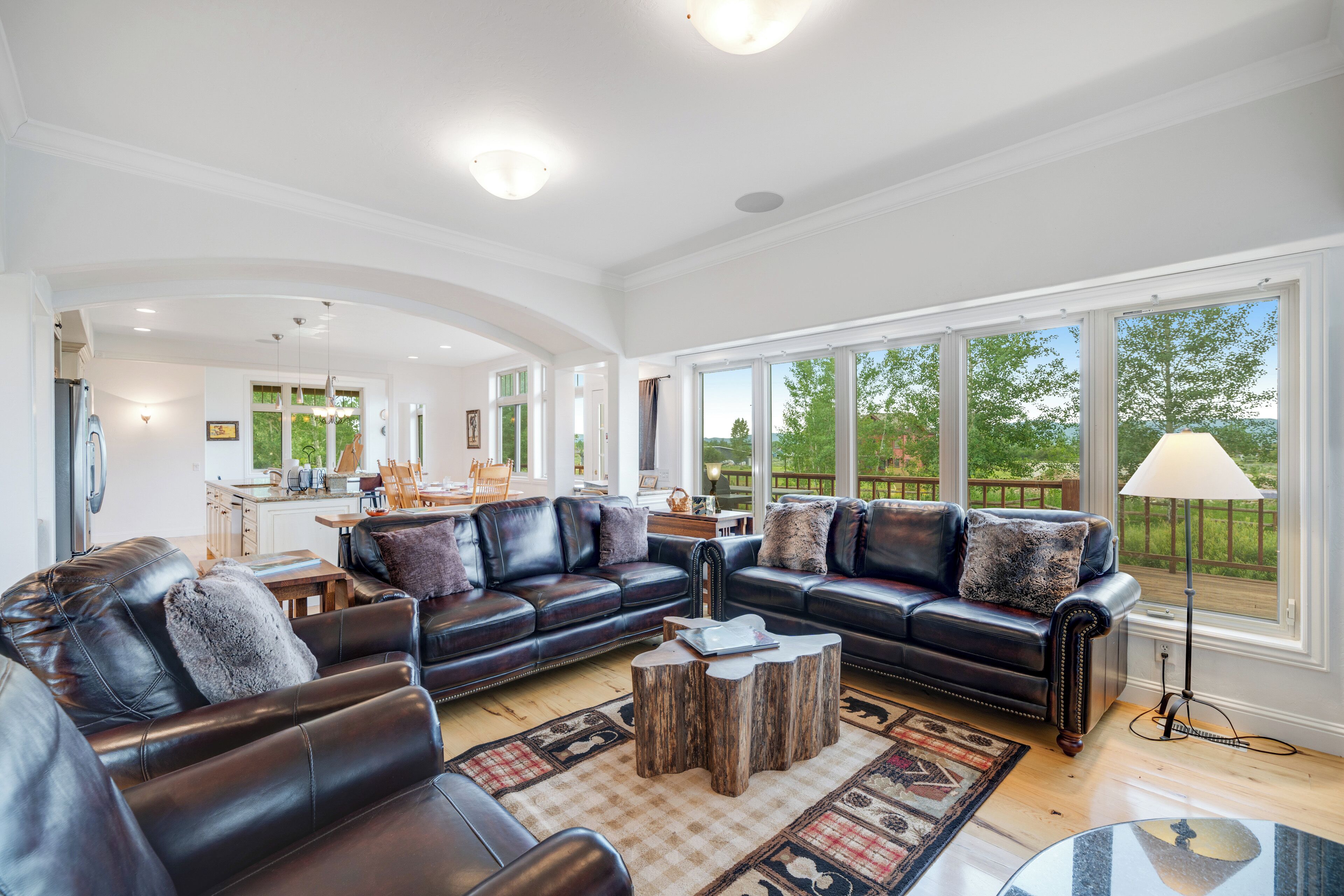 House (5 Bedrooms) | Interior