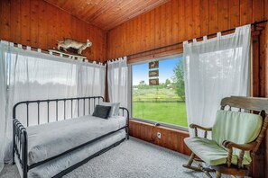 Interior - Fun w/ Family! Mtn-view Gem w/ Deck in Driggs (Driggs)