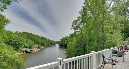 Private Hot Tub! Getaway on Smith Mountain Lake