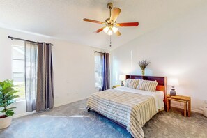 House (4 Bedrooms) | Interior - Centrally Located Home w/ a Fire Pit, Large Yard (Casselberry)