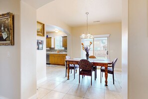 Rumah (4 Bedrooms) | Interior