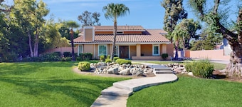 4 BR Home in Rancho Cucamonga Hills - Luxury