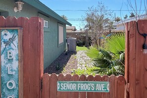 House (3 Bedrooms) | Interior - Patio Hangouts! Bullhead City Home Near Casinos (Bullhead City)